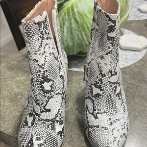 Chic Snakeskin Ankle Boots